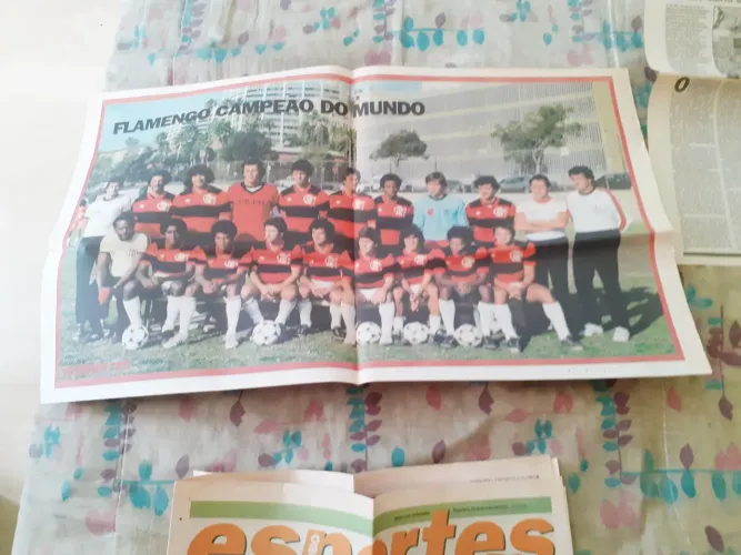 ITENS DO FLAMENGO FUTEBOL ZICO INGRESSOS JORNAIS ANTIGOS COLEÇÃO 