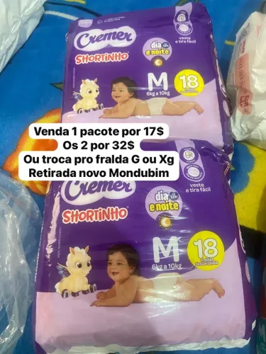 Fraldas descartáveis M