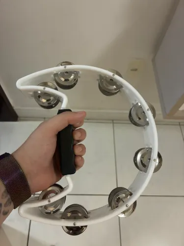 Pandeirola meia lua