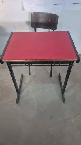 Carteira escola