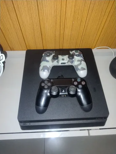 Ps4 Slim semi novo