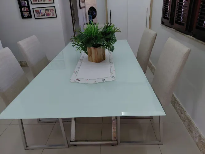 Mesa de Jantar com 5 cadeiras