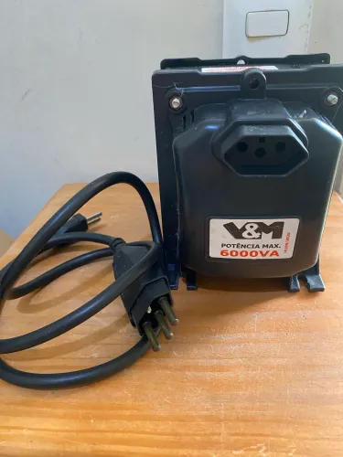 Auto Transformador de Voltagem - 220v / 110v - 6000VA