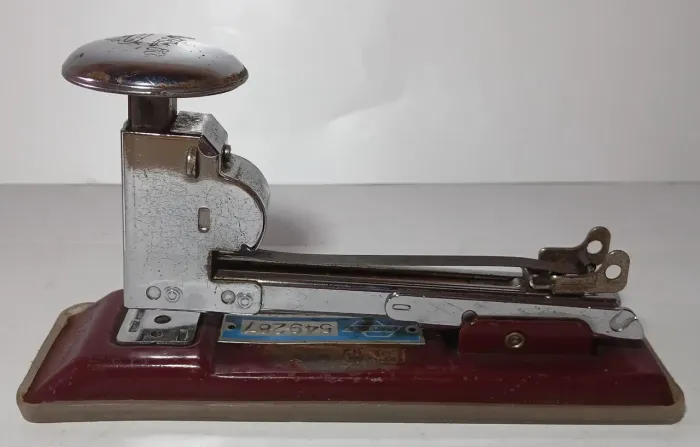Antigo Grampeador Ret-Lit M420