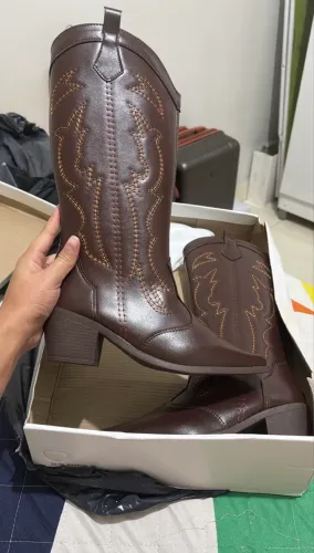 Bota texana nunca usada