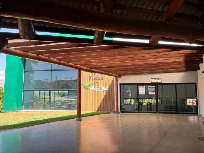 Lote em condomínio de alto padrão