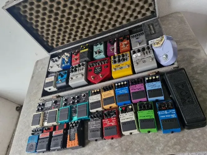 Pedais de guitarra, pedal de baixo