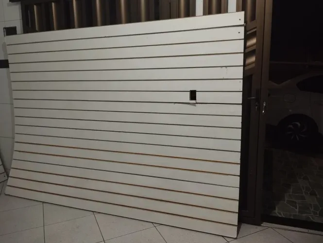 Painel canaletado pra loja