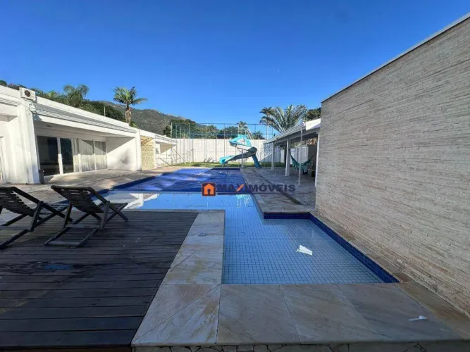 Casa com 5 suítes para alugar, 570 m² por R$ 25.000/mês - Condomínio Flamboyant - Atibaia/