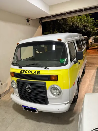 Volkswagen Kombi Lotação 1.4 MI Total Flex 8V 2011