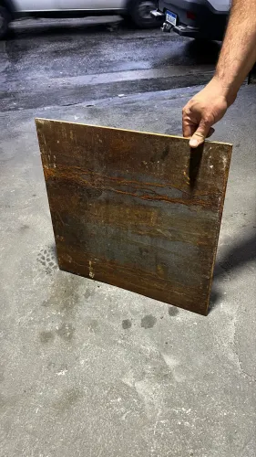 Chapa de ferro 0,50 x 0,50. 