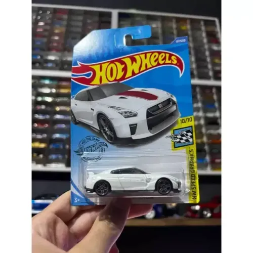 Hot Wheels GTR R35 Branco Miniatura Carrinho