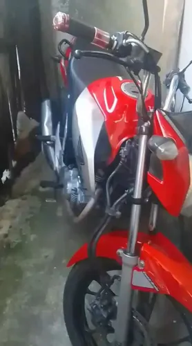 Moto Honda Fan CG160 vermelha a venda