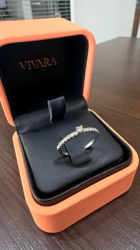 Anel solitário ouro branco 15 diamantes VIVARA