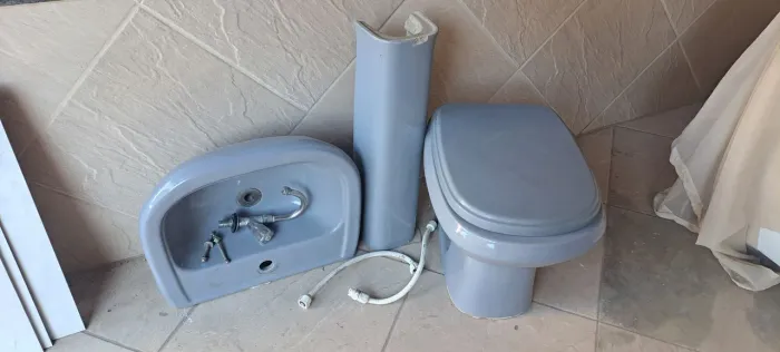 Kit banheiro - Pia e vaso