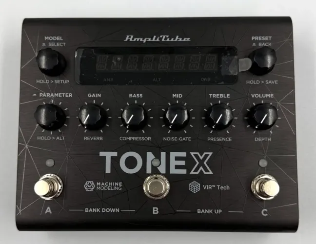 IK Multimedia TONEX Pedal