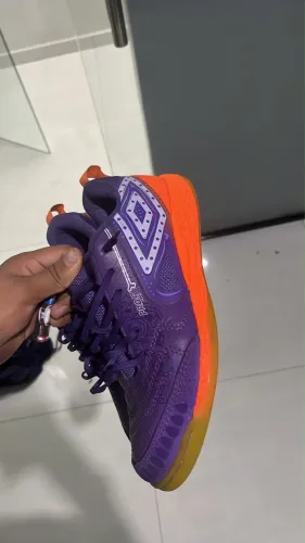 Vendesse sapato de futsal (Umbro)