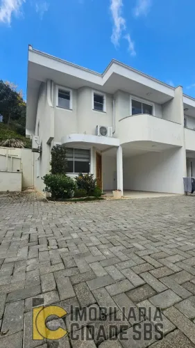 Sobrado Condomínio Village Residence