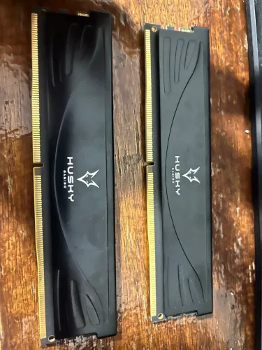Memória RAM ddr4 4Gb - HUSKY