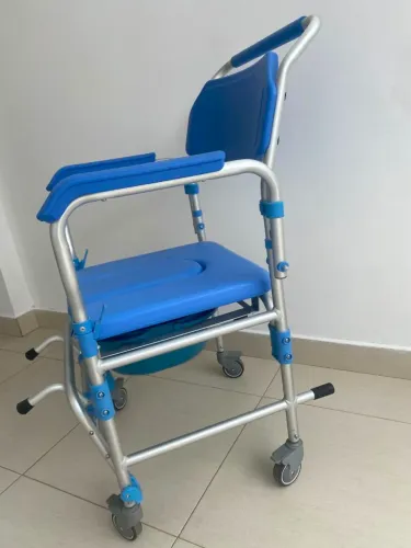 Cadeira Higiênica