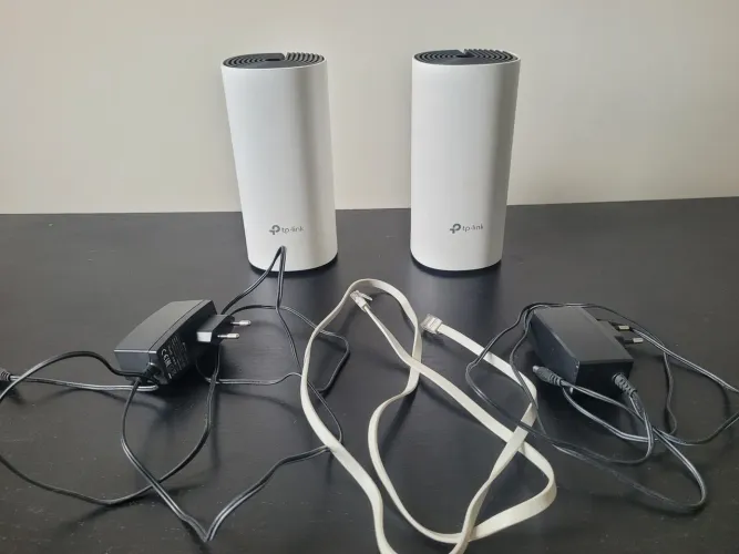 Dois Deco M4 TP-Link Wifi Mesh