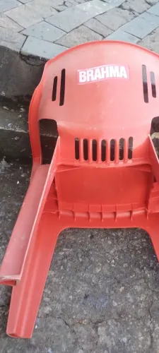 Cadeira de plástico