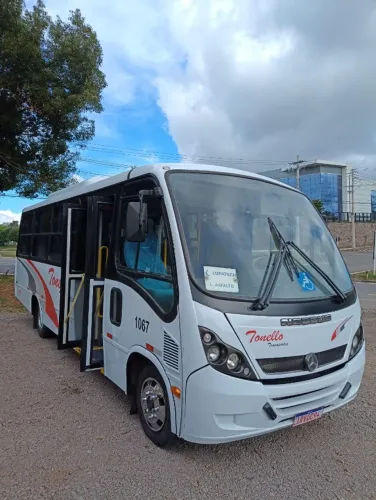 Micro Neobus Thunder Mercedes-Benz 2010
