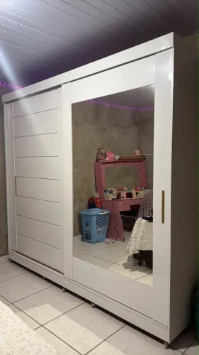 Vendo guarda roupa novo