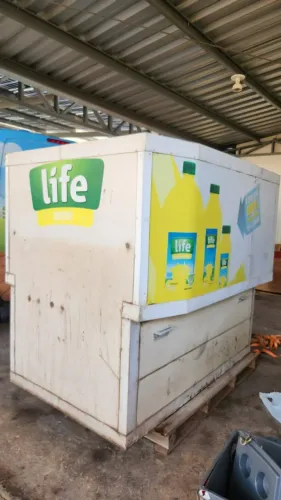 Baú com placas de câmara fria para veículos Strada / Saveiro