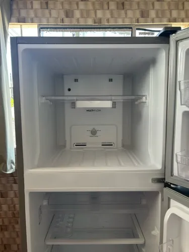 GELADEIRA SEMINOVA