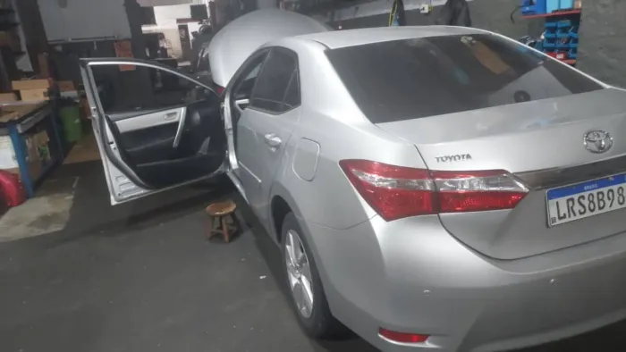 Toyota Corolla GLI 1.8 Flex 16V Mec. 2015