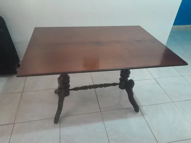 Mesa / Aparador