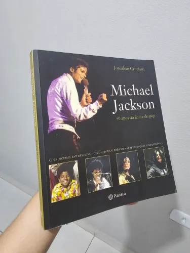 livro Michael Jackson 50 anos do ícone do pop
