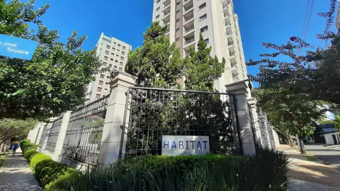Aluga apartamento mobiliado no Cambui , 01 quarto , sala ampla ,01 vaga