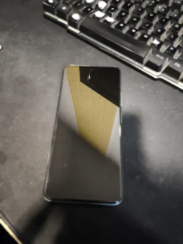Celular POCO X5 5G Entrou Água. Tela e bateria Boas, possível Aproveitar Peças