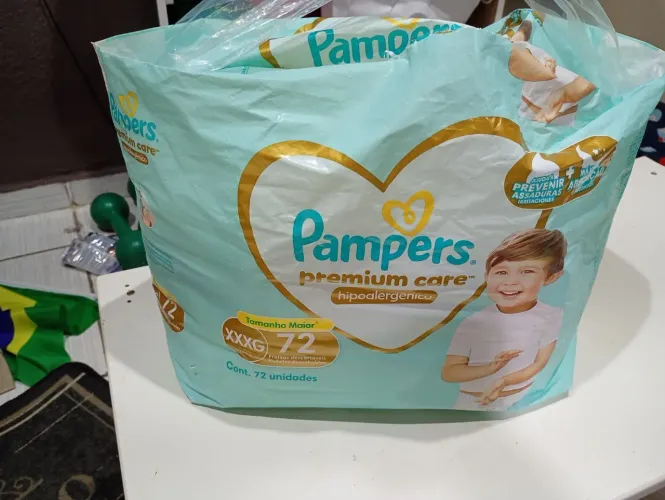 Fraldas Pampers Premium care