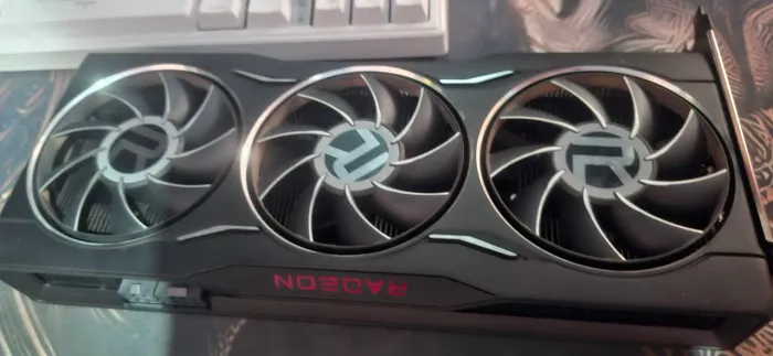 Placa de vídeo RX 6750XT