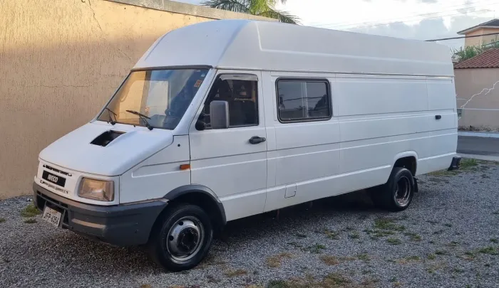 Iveco Daily Furgão Longo 49.1 8V2 2.8 120cv Diesel Mec. 2004