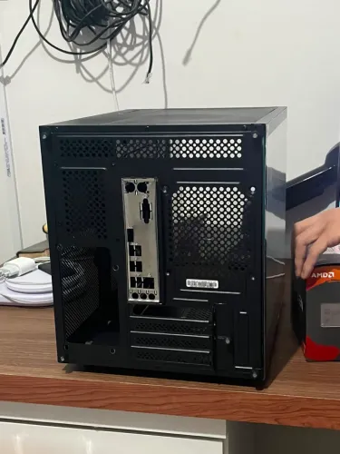 Gabinete gamer aquários