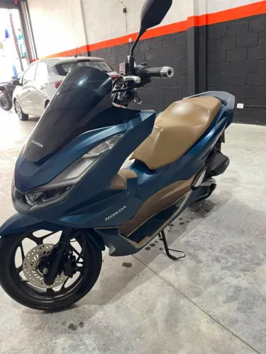 PCX DLX ABS 2023 - APENAS 8MIL Km