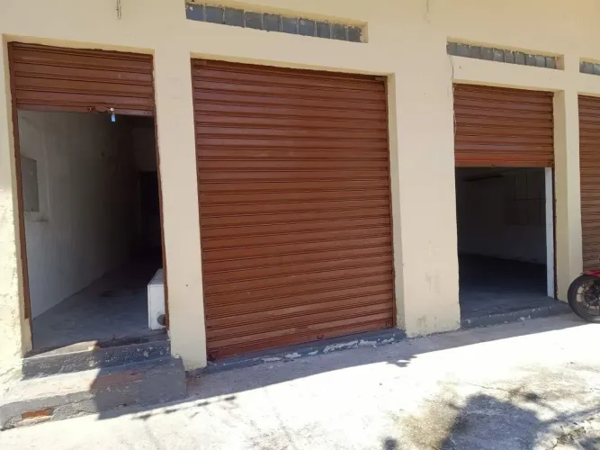 ALUGA GALPÃO COMERCIAL ! EXCELENTE LOCALIZAÇÃO!