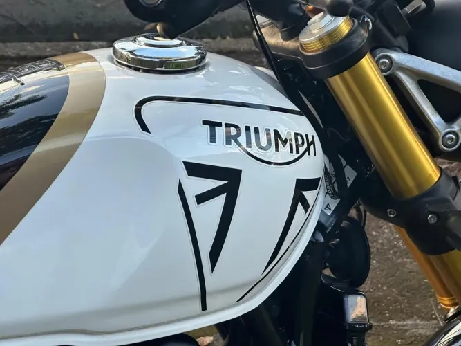 TRIUMPH SPEED 400CC