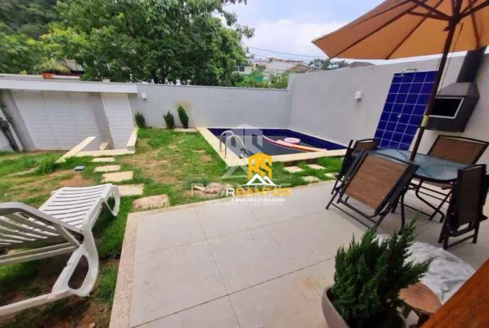 PECHINCHA-Casa condomínio fechado, 04 qtos, suítes, closet, piscina, área gourmet e vaga
