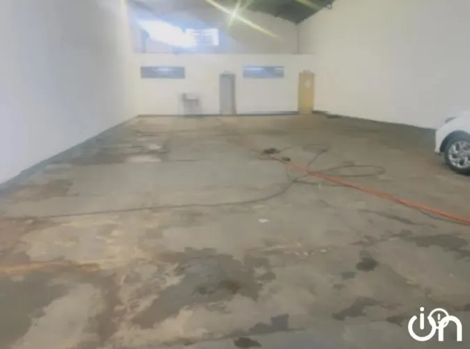 BARRACAO DE 390 M2 - PISO CONCRETADO - BEIRA RIO REF: 613