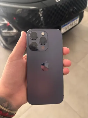 iPhone 14 Pro roxo