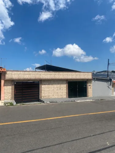 Casa comercial