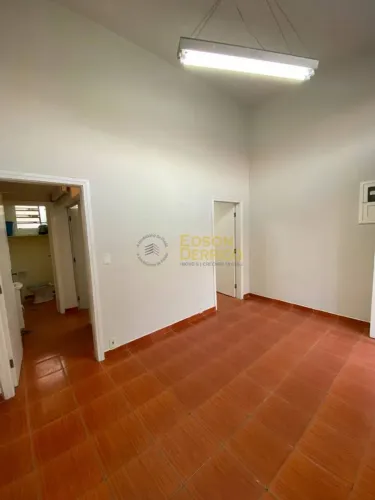 Sala Comercial 32,6m² em Bosque da Princesa, Pindamonhangaba - Desocupada