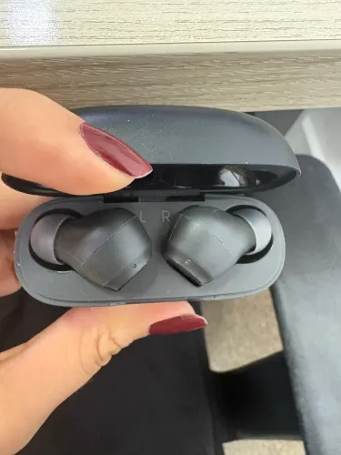 Fone JBL 200Tws - POUCO TEMPO DE USO