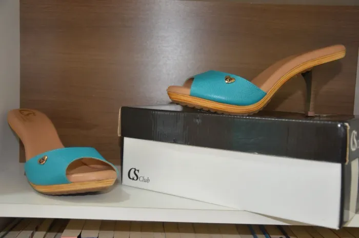 Tamanco Salto Médio CS Club Carmen Steffens Nº 37