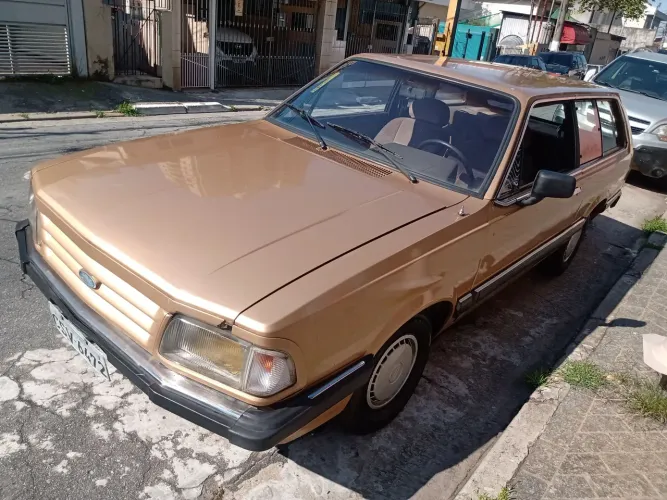 Ford Belina GL 1.8 / 1.6 1989
